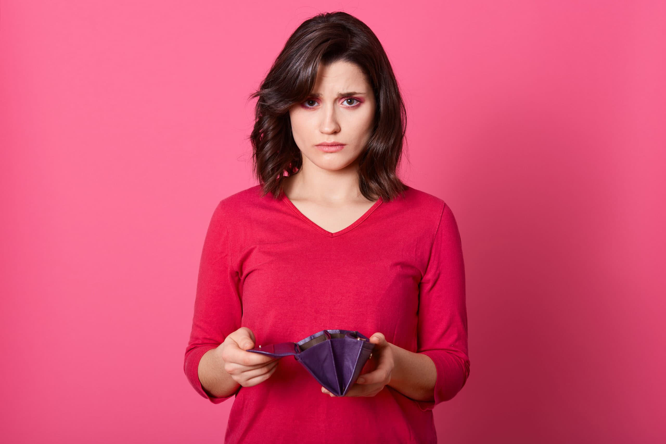 Por Isso Você Trabalha o Mês Todo e Continua Sem dinheiro